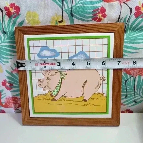PIG LOVERS Vintage Ceramic kitchen Decor, Pig Ceramic in Wood Frame - Picture 7 of 7